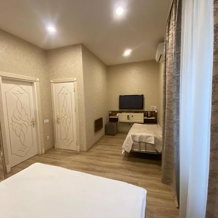 Midcity Hotel Baku Exterior photo